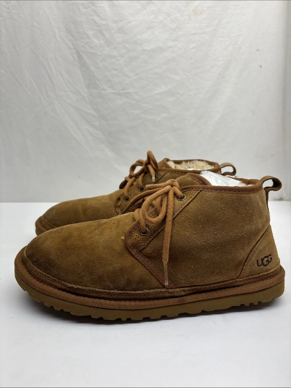 UGG Men's Brown Suede Lace-Up Chukka Boots, SZ 9, box 3 G